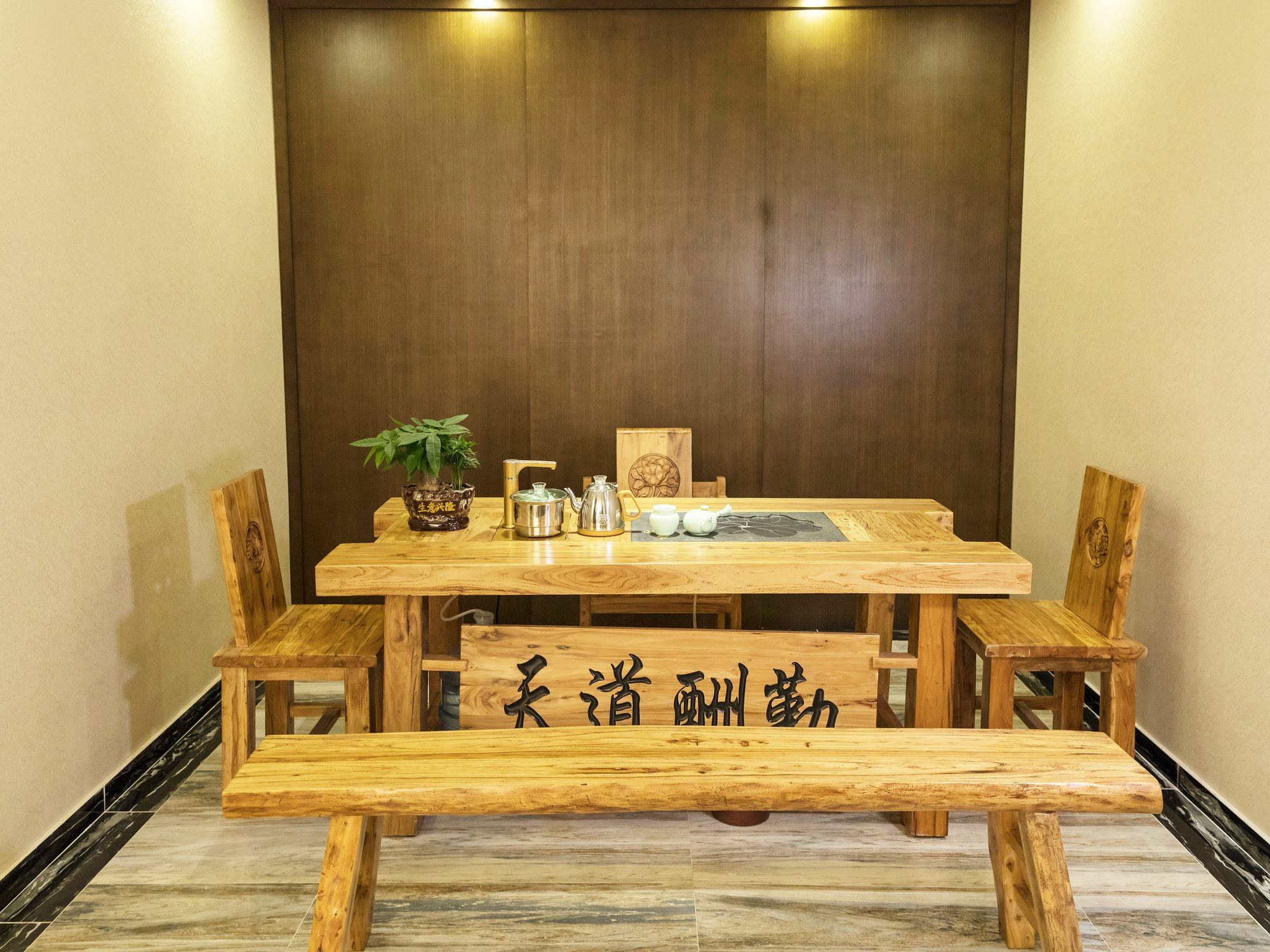 Kardon Hotel Gorgeous Guangzhou Bagian luar foto