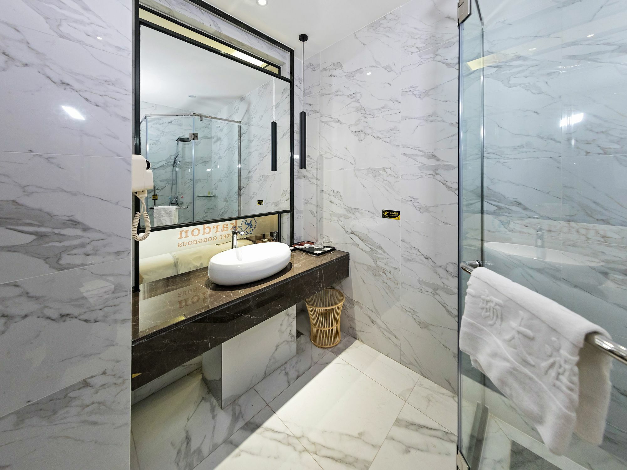 Kardon Hotel Gorgeous Guangzhou Bagian luar foto
